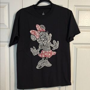 DISNEY PARKS Size Medium Black Crewneck T-Shirt Minnie Mouse Walt Disney World